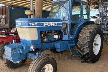 Ford   TW5