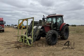 Case   MXU 125 FWA TRACTOR