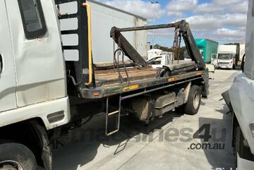 2019 Mitsubishi Fuso Fighter FK 600 Hook Bin Lifter