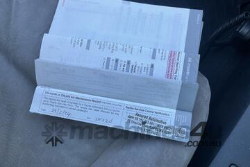 Toyota 2017   Hilux SR Diesel