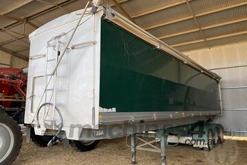 Sloanebuilt Sloane Built Tri Axle