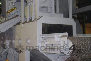 SUPERIOR EdgeBlast Mesh Conveyor Shotblasting Machine