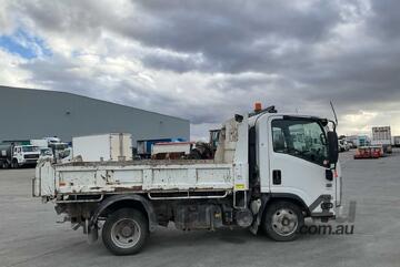 Isuzu 2014   NLR 45-150 Tipper