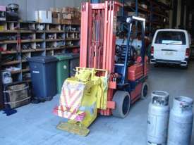 2,8 Tonne Forklift & Paper Roll Clamp (SpaceSaver) - Hire - picture0' - Click to enlarge