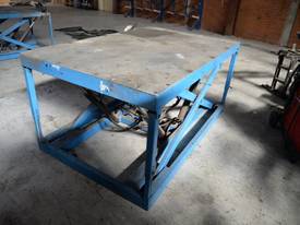 Scissor Lift Bench 200mm to 1000mm - picture0' - Click to enlarge