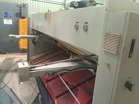 Metal Master 3208 VR Guillotine - picture0' - Click to enlarge