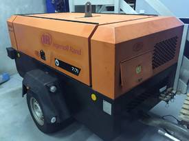 Ingersoll Rand 260 cfm air compressor for Hire  - picture1' - Click to enlarge