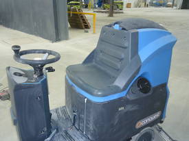 CONQUEST MR85B Ride On Floor Scrubber / Dryer - picture0' - Click to enlarge