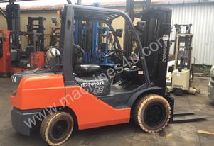 ACTIVE FORKLIFTS - TOYOTA FORKLIFT 3.5 TON 4500MM LIFT CONTAINER MAST