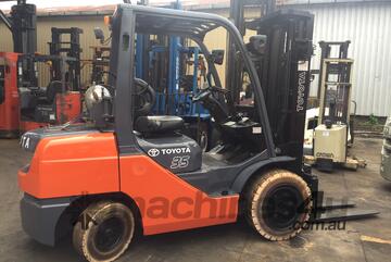 ACTIVE FORKLIFTS - TOYOTA FORKLIFT 3.5 TON 4500MM LIFT CONTAINER MAST ACTIVE FORKLIFTS - TOYOTA FORKLIFT 3.5 TON 4500MM LIFT CONTAINER MAST