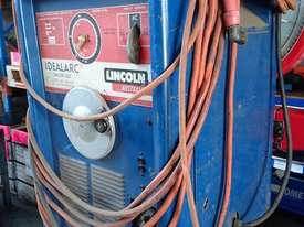 Lincoln Idealarc ACDC TM 300/300 Welder - picture2' - Click to enlarge