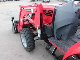 MAHINDRA 1538 4WD inc LOADER & 4in1 BUCKET - picture1' - Click to enlarge