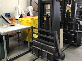 Crown Walkie Stacker 20IMT130A - Used - picture0' - Click to enlarge