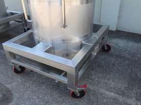 Stainless Steel Tapered Tank - picture2' - Click to enlarge