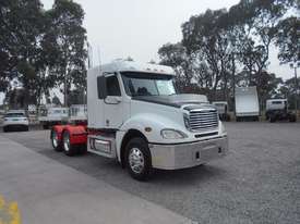 Freightliner Columbia CL120 Primemover Truck - picture1' - Click to enlarge