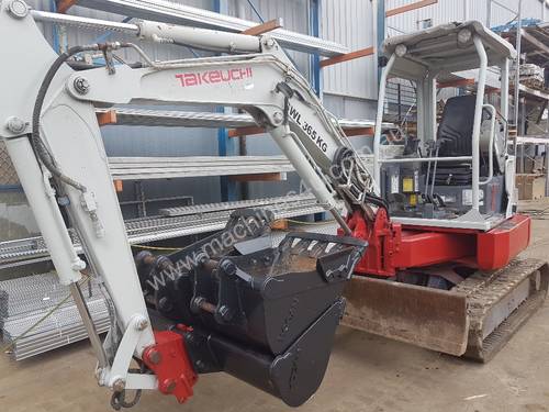 USED TAKEUCHI TB138FR EXCAVATOR WITH LOW HOURS