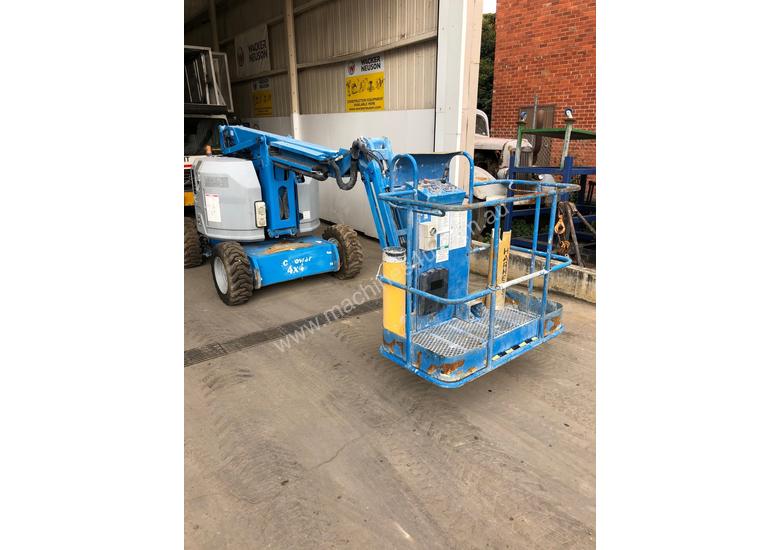 caption GENIE Z34/22 KNUCKLE BOOM