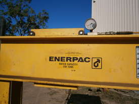 100 Ton Hydraulic Press Enerpac - picture2' - Click to enlarge