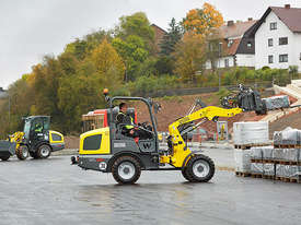 WL32  Articulated Wheel Loader - picture0' - Click to enlarge