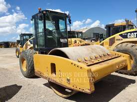 CATERPILLAR CS76 Vibratory Single Drum Smooth - picture0' - Click to enlarge