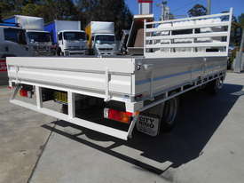 2013 Hino 300 SERIES 616 AUTO  - picture2' - Click to enlarge