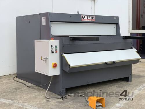 1300mm x 4mm Euro Power Guillotine with Front Scrap Chute - Volt