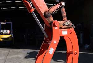 GARDNER ENGINEERING - Kubota U55-5 Hitch Pivot Thumb