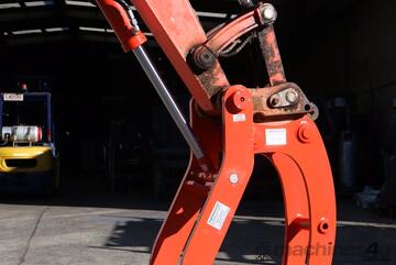 GARDNER ENGINEERING - Kubota U55-5 Hitch Pivot Thumb GARDNER ENGINEERING - Kubota U55-5 Hitch Pivot Thumb