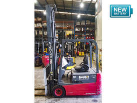 1.8T Battery Electric 3 Wheel Battery Electric Forklift - picture0' - Click to enlarge