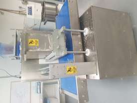Biscuit machine/ wire cut - picture1' - Click to enlarge