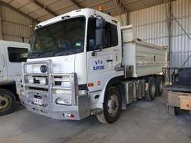 NISSAN UD 2009 GWB 6 X 4 BOGIE DRIVE TIPPER - picture2' - Click to enlarge