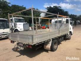 2011 Isuzu NPR 200 MWB Tradepack - picture2' - Click to enlarge