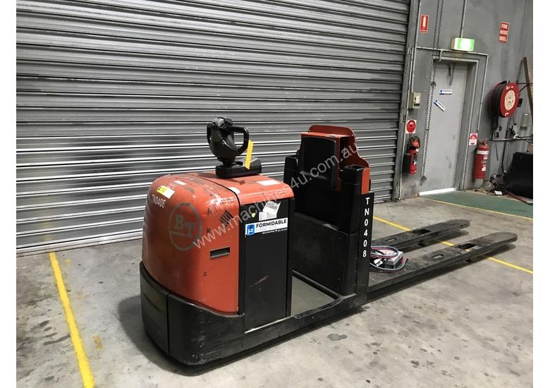 caption BT OSE250 Pallet Truck Forklift