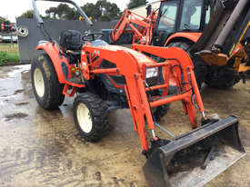 Kioti CK 30 FWA/4WD Tractor - picture1' - Click to enlarge