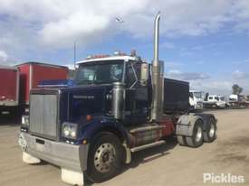 2005 Western Star 4800 - picture2' - Click to enlarge