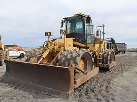 Caterpillar 825G - picture1' - Click to enlarge