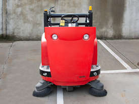 Suresweep Sweeper - picture1' - Click to enlarge
