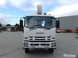 2009 Isuzu FSS500 - picture1' - Click to enlarge