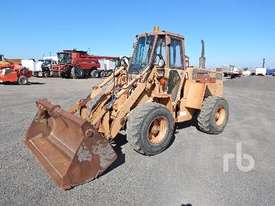 CASE W11B Wheel Loader - picture0' - Click to enlarge