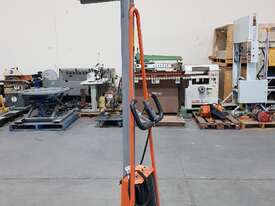 UNIVATOR MOBILE 100KG PARTS LIFTER * SOLD 1/9/20 * - picture0' - Click to enlarge