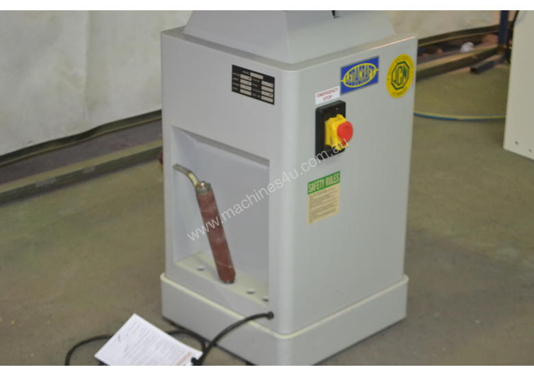 Used leda OVS JM Bobbin Sanders in , Listed on Machines4u