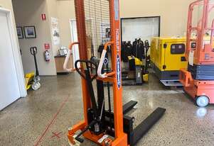 Noblelift Hand Stacker 1500kg capacity