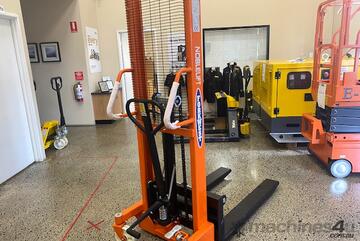 Noblelift Hand Stacker 1500kg capacity