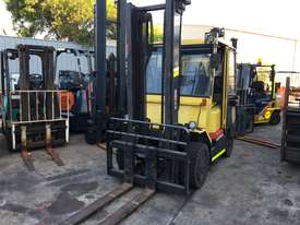 2.3T Diesel Counterbalance Forklift - picture0' - Click to enlarge