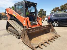 2017 KUBOTA SVL95 TRACK LOADER WITH LOW 570 HOURS, FULL SPEC MACHINE, ONE OWNER - picture0' - Click to enlarge