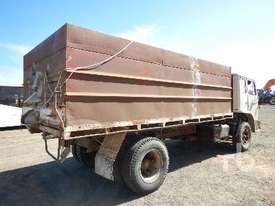INTERNATIONAL ACCO 1730A Flatbed Dump Truck - picture2' - Click to enlarge