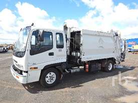 ISUZU FRR500 Garbage Truck - picture0' - Click to enlarge