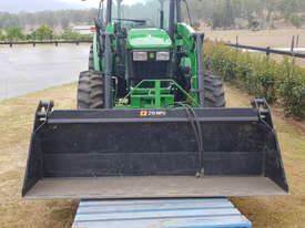 John Deere 5093E FWA/4WD Tractor - picture1' - Click to enlarge