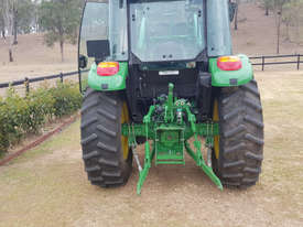 John Deere 5093E FWA/4WD Tractor - picture2' - Click to enlarge