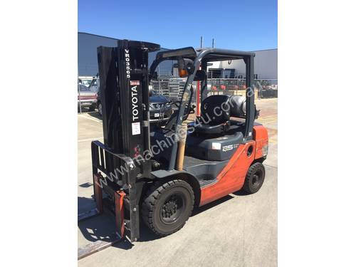 Toyota forklift 8FG25 - Located in Melbourne